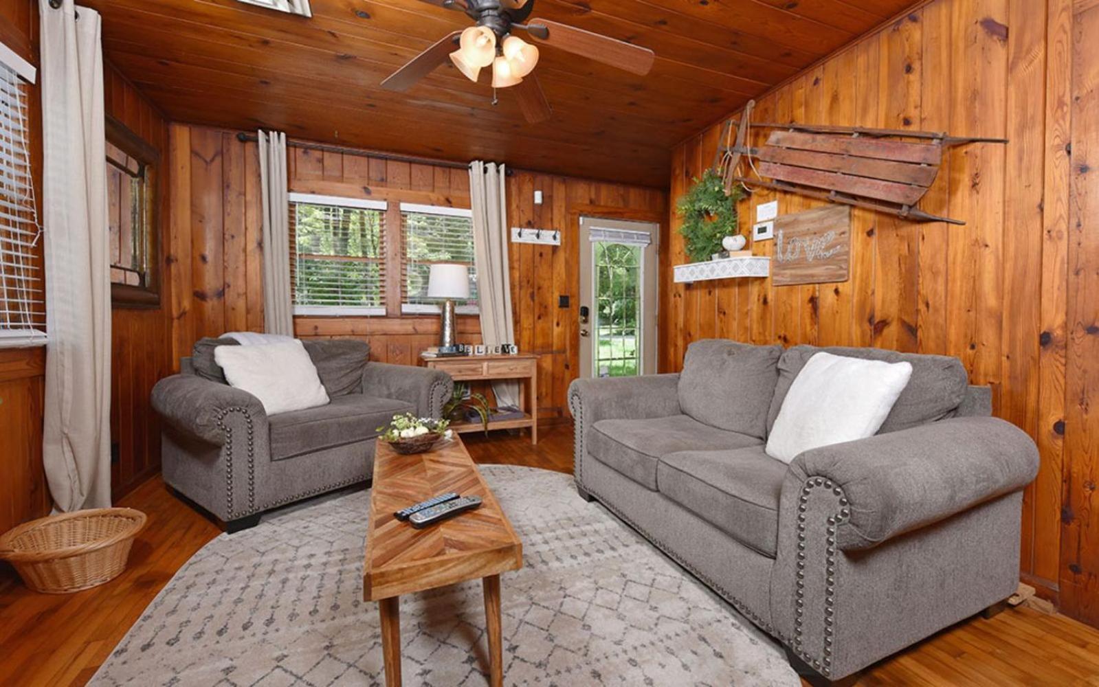 River Romance Gatlinburg Exterior photo